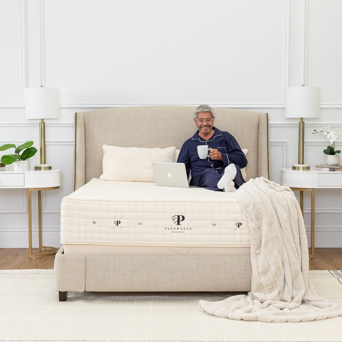 Latex Mattress vs. an Air Mattress - PlushBeds