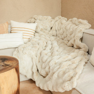 Plushie Faux Fur Blanket - PlushBeds