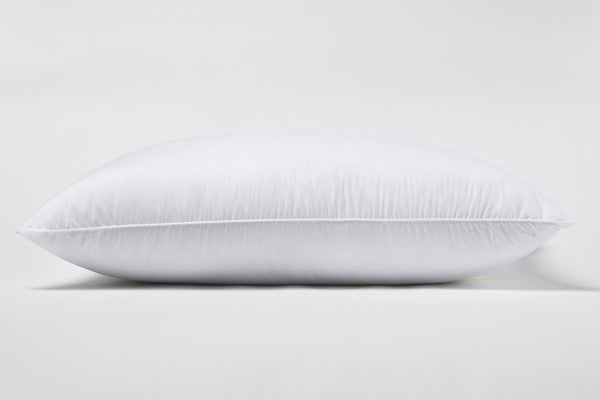 https://www.plushbeds.com/cdn/shop/products/sateen-down-alternative-pillow-740548_grande.jpg?v=1603562343